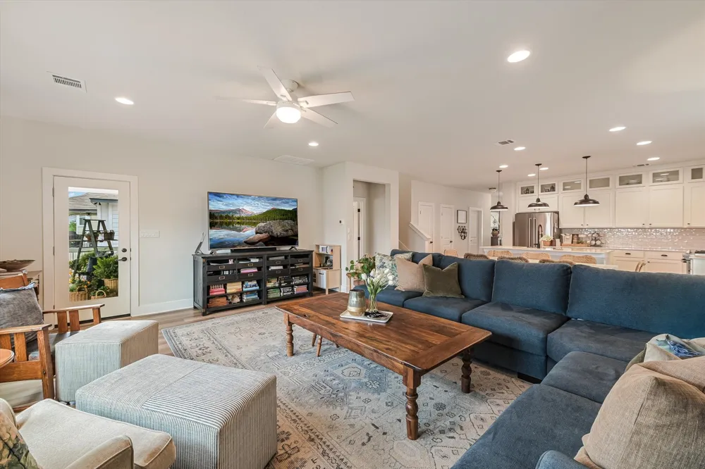 125 Broken Oak Drive Liberty Hill, TX 78642