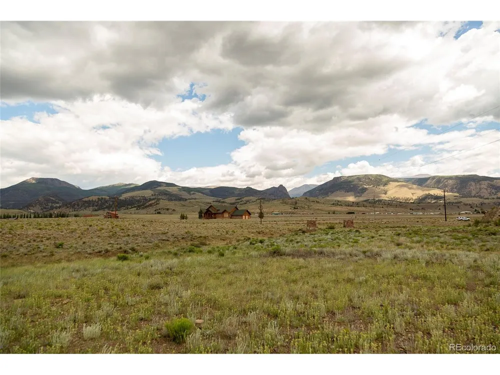 410 Macfarlane Lane Creede, CO 81130