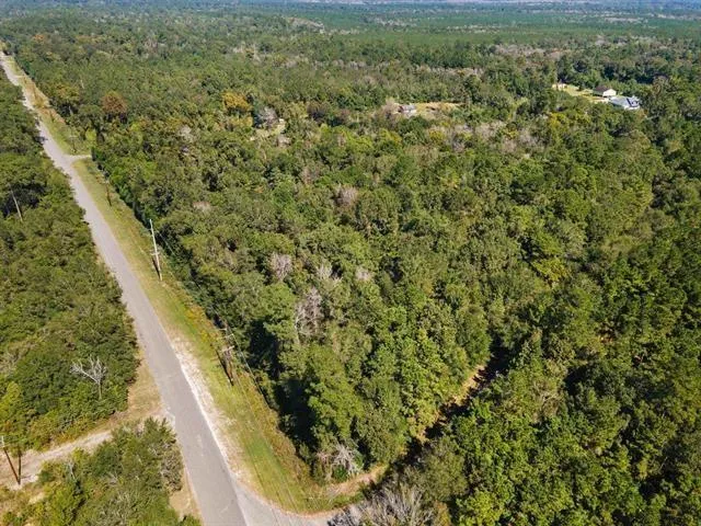 8715 Massey Lake Road Silsbee, TX 77656