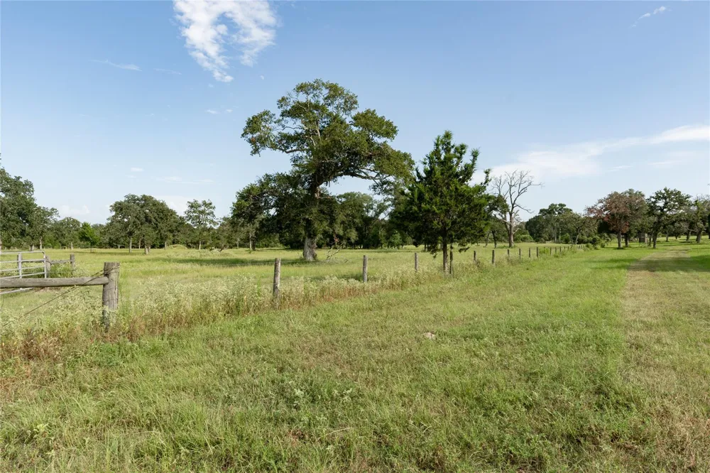 Aztec Lane New Ulm, TX 78950