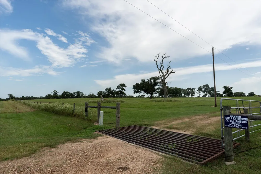 Aztec Lane New Ulm, TX 78950