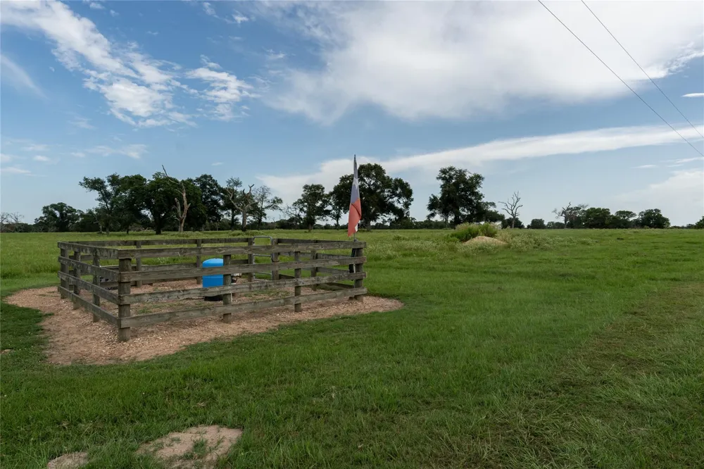 Aztec Lane New Ulm, TX 78950
