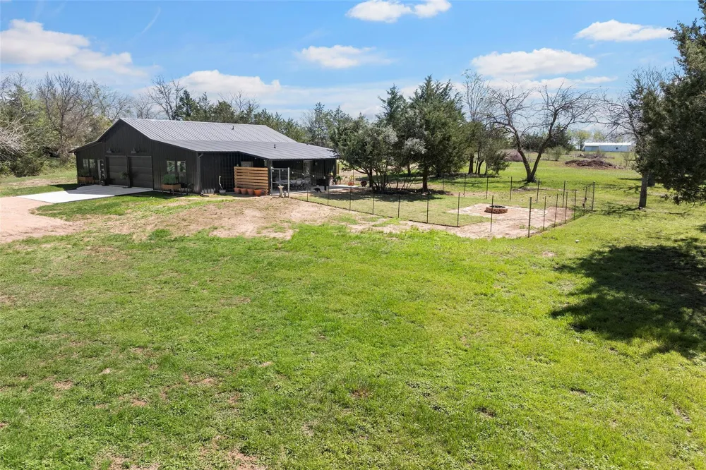 7278 Chadwick Hogan Road Chappell Hill, TX 77426