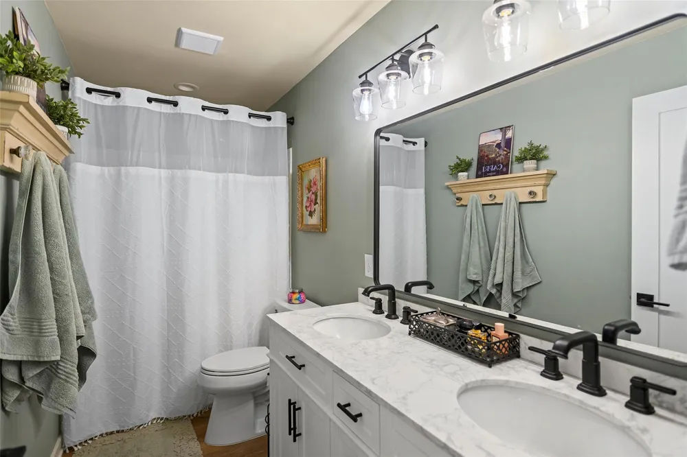 7278 Chadwick Hogan Road Chappell Hill, TX 77426