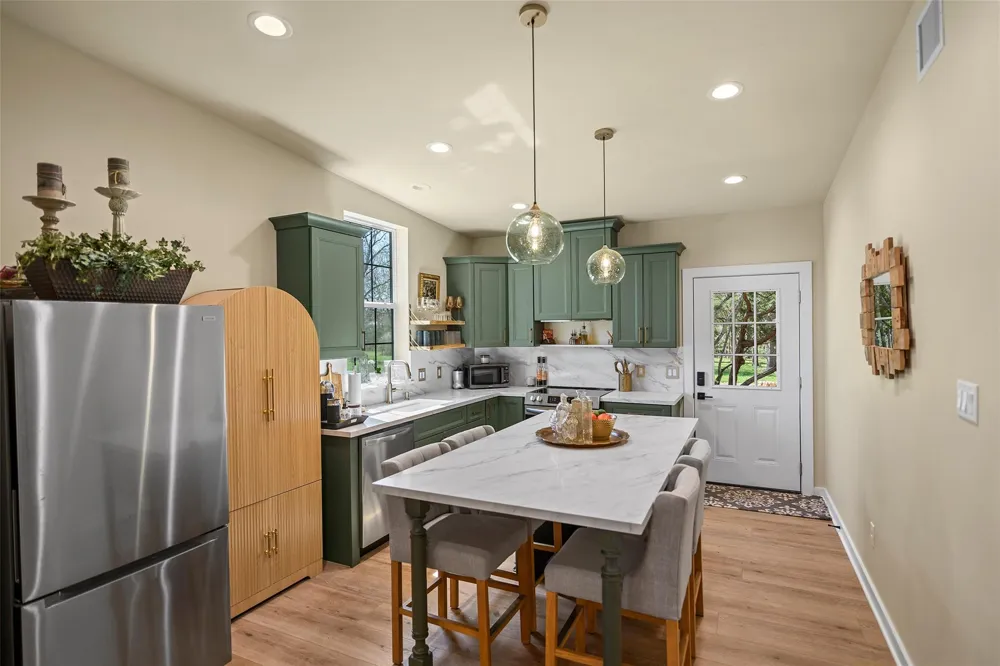 7278 Chadwick Hogan Road Chappell Hill, TX 77426