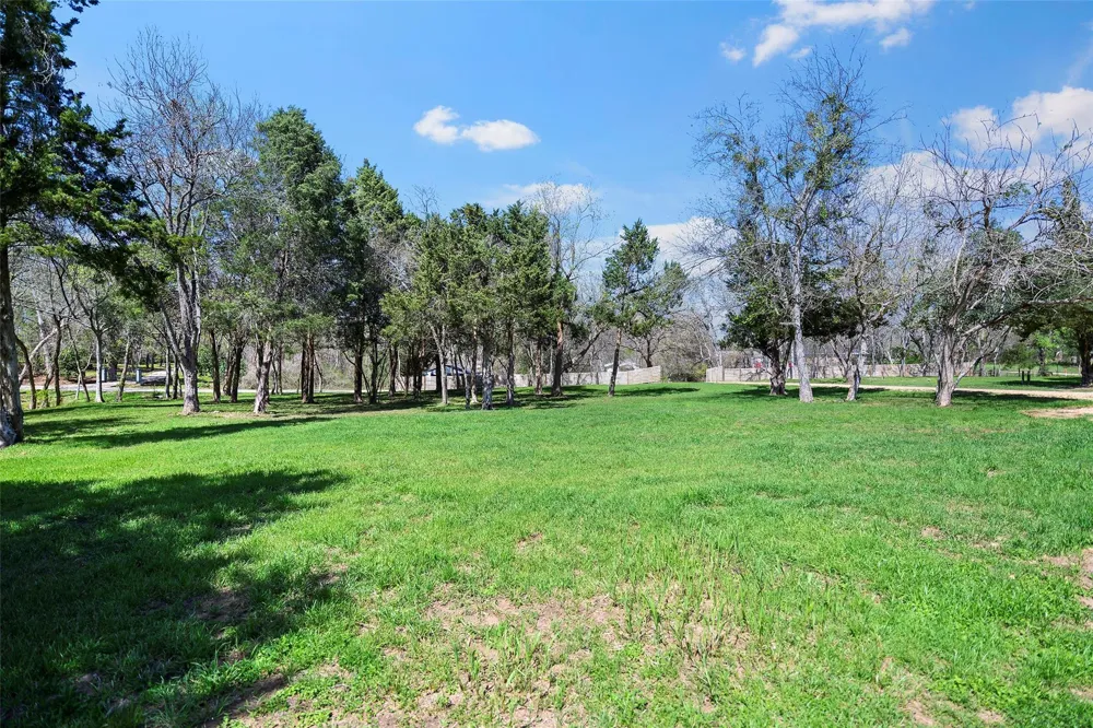 7278 Chadwick Hogan Road Chappell Hill, TX 77426