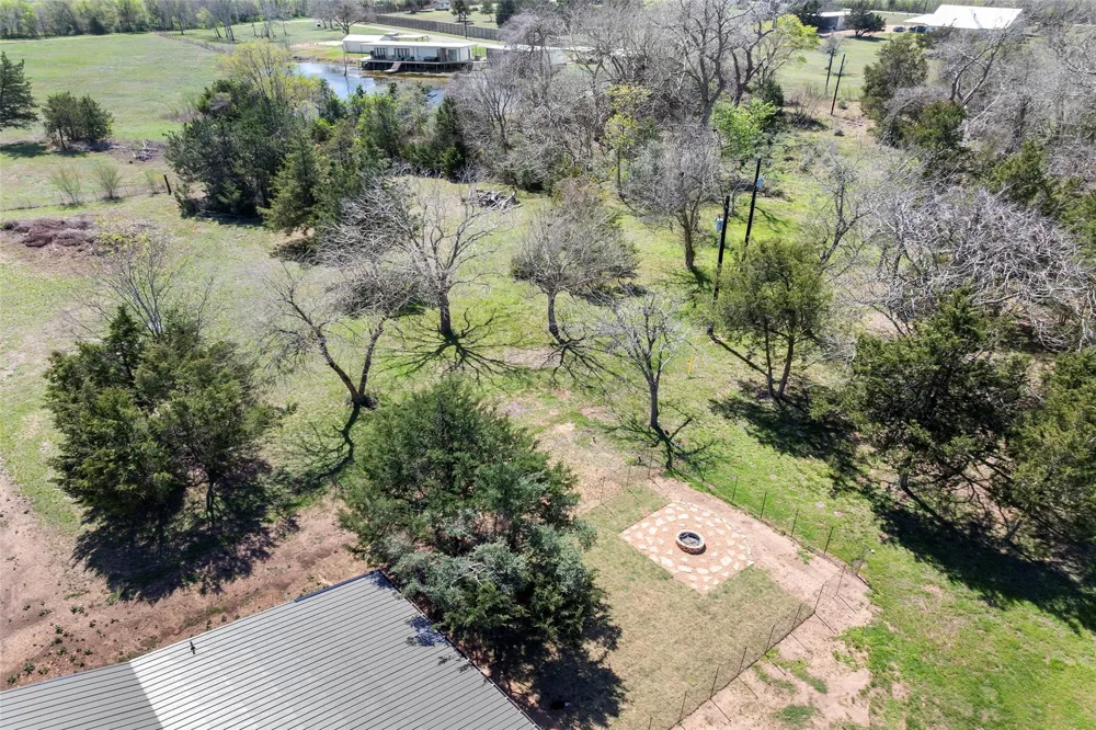 7278 Chadwick Hogan Road Chappell Hill, TX 77426