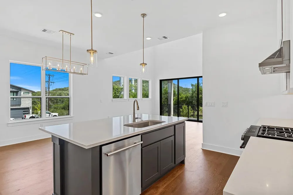 405 Austin Heights Road Lakeway, TX 78738