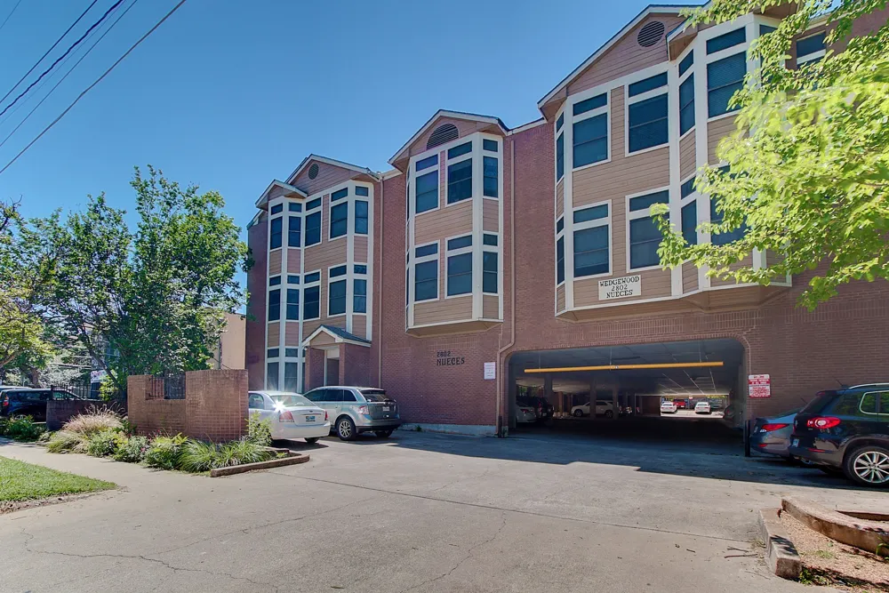 2802 Nueces Street #101 Austin, TX 78705