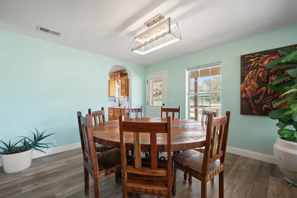 8139 Ozark Drive San Marcos, TX 78666