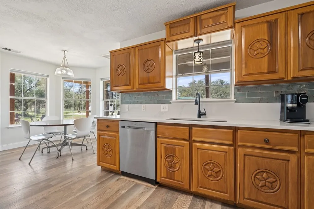 8139 Ozark Drive San Marcos, TX 78666