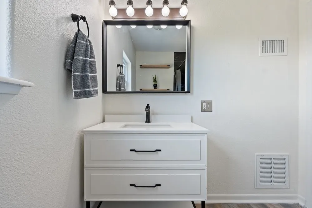 8139 Ozark Drive San Marcos, TX 78666