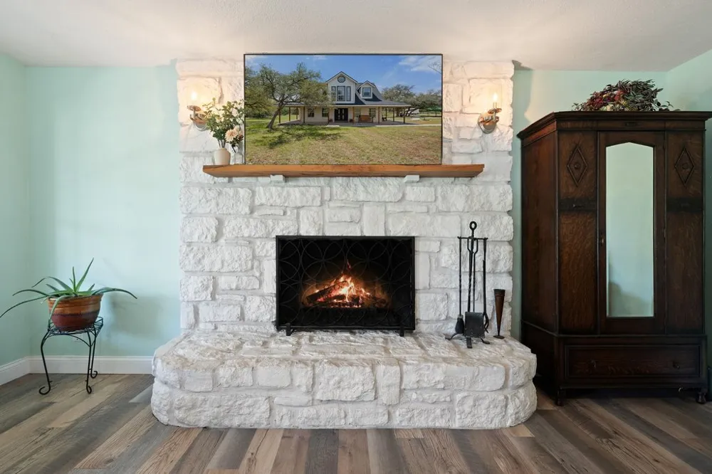 8139 Ozark Drive San Marcos, TX 78666