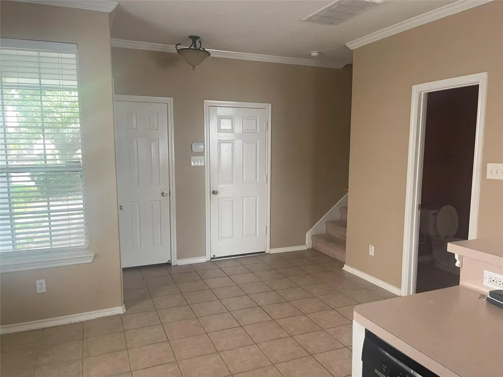 5815 Vinemont Lane Houston, TX 77084