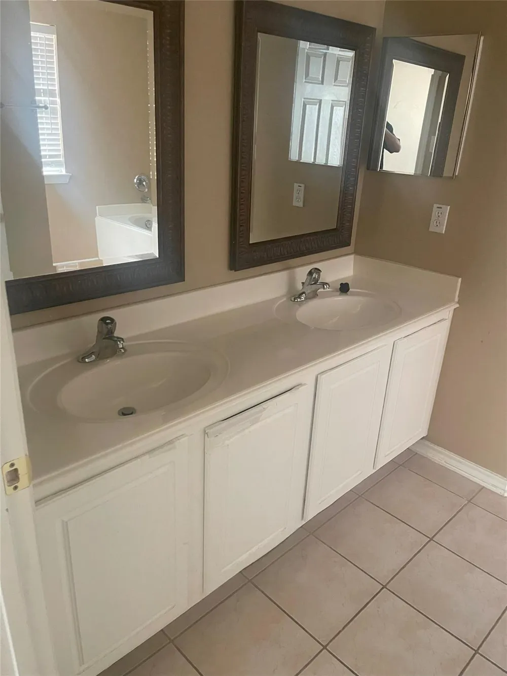 5815 Vinemont Lane Houston, TX 77084