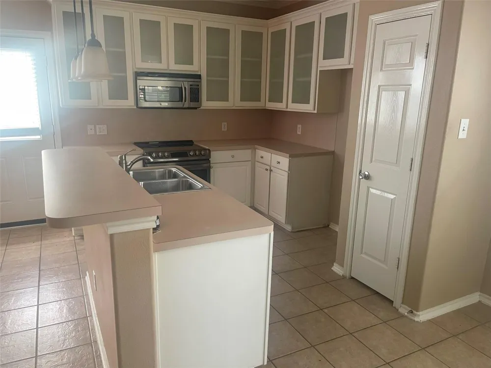 5815 Vinemont Lane Houston, TX 77084