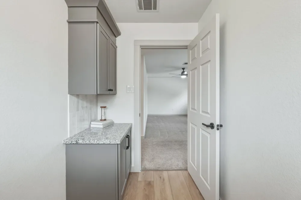 211 Banner Avenue Leander, TX 78641