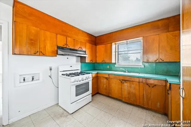 19239 McDonald Lytle, TX 78052