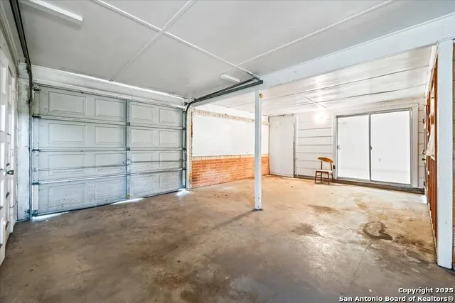 19239 McDonald Lytle, TX 78052