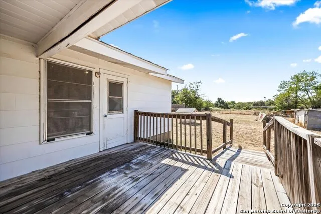 19239 McDonald Lytle, TX 78052