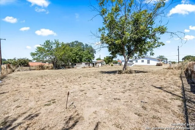 19239 McDonald Lytle, TX 78052