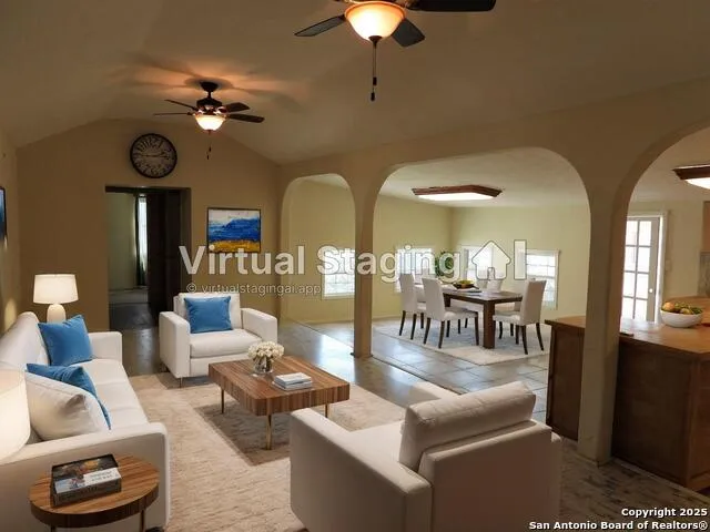 806 BLUE BILL COVE DR Lakehills, TX 78063