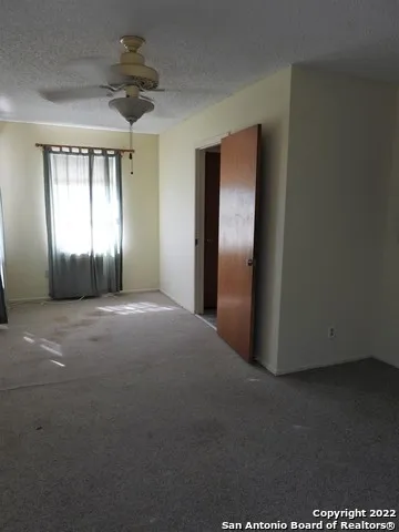 806 BLUE BILL COVE DR Lakehills, TX 78063