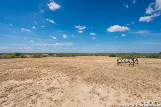 550 Bus Loop 181 S Floresville, TX 78114