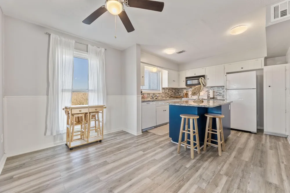 324 County Road 257 Matagorda, TX 77457