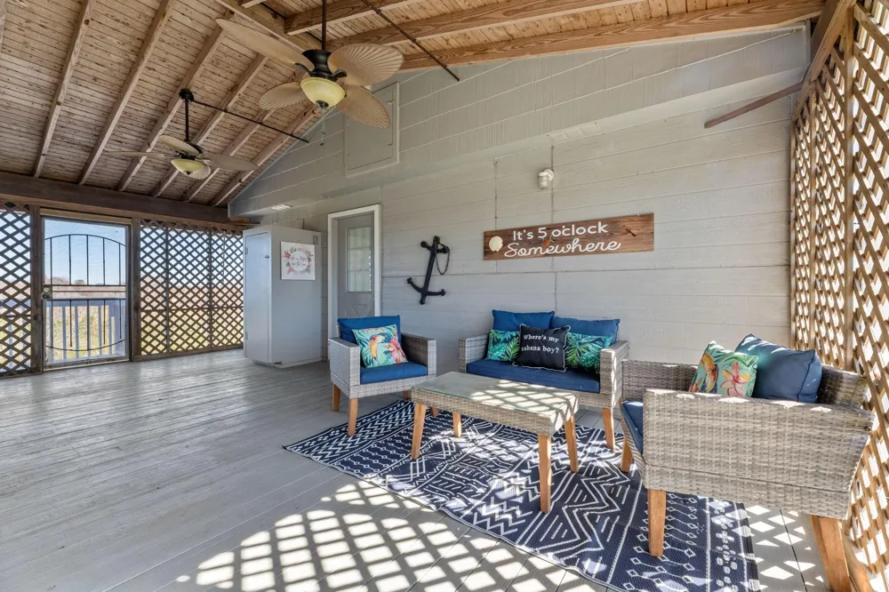 324 County Road 257 Matagorda, TX 77457