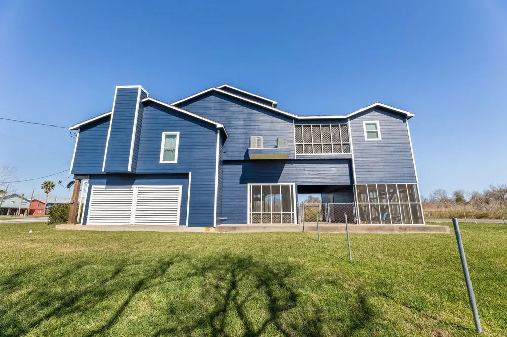 324 County Road 257 Matagorda, TX 77457