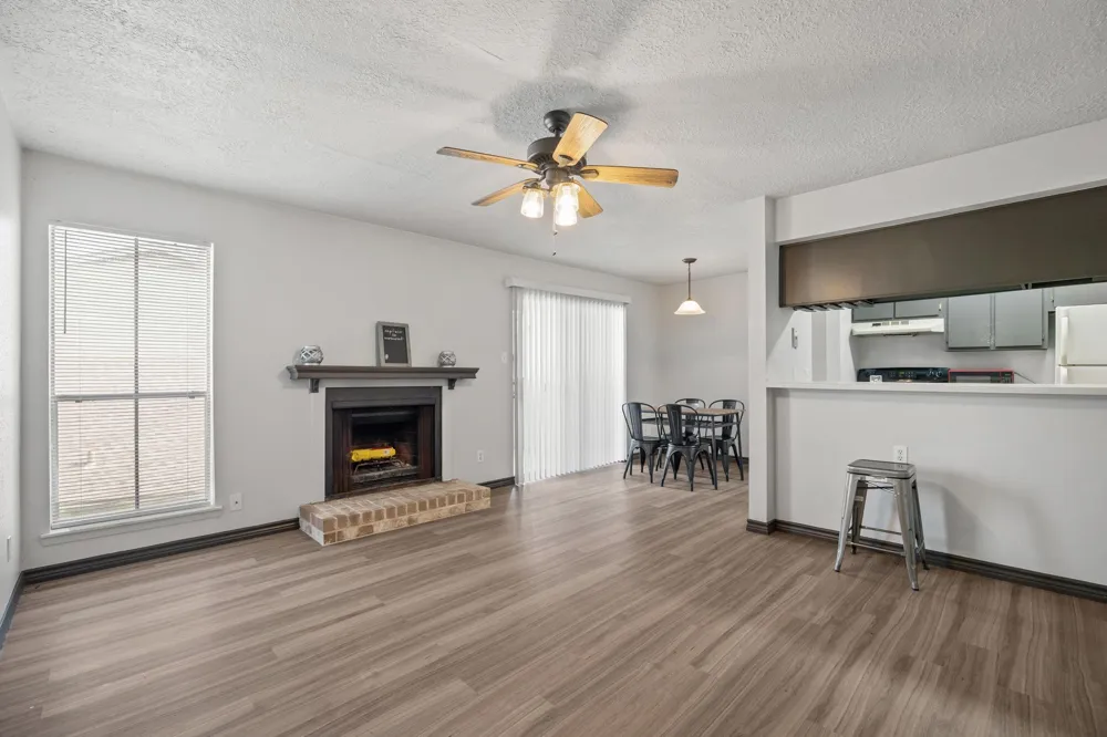 7600 Emmett F Lowry Expressway #604 Texas City, TX 77591