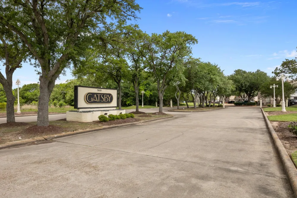 7600 Emmett F Lowry Expressway #604 Texas City, TX 77591