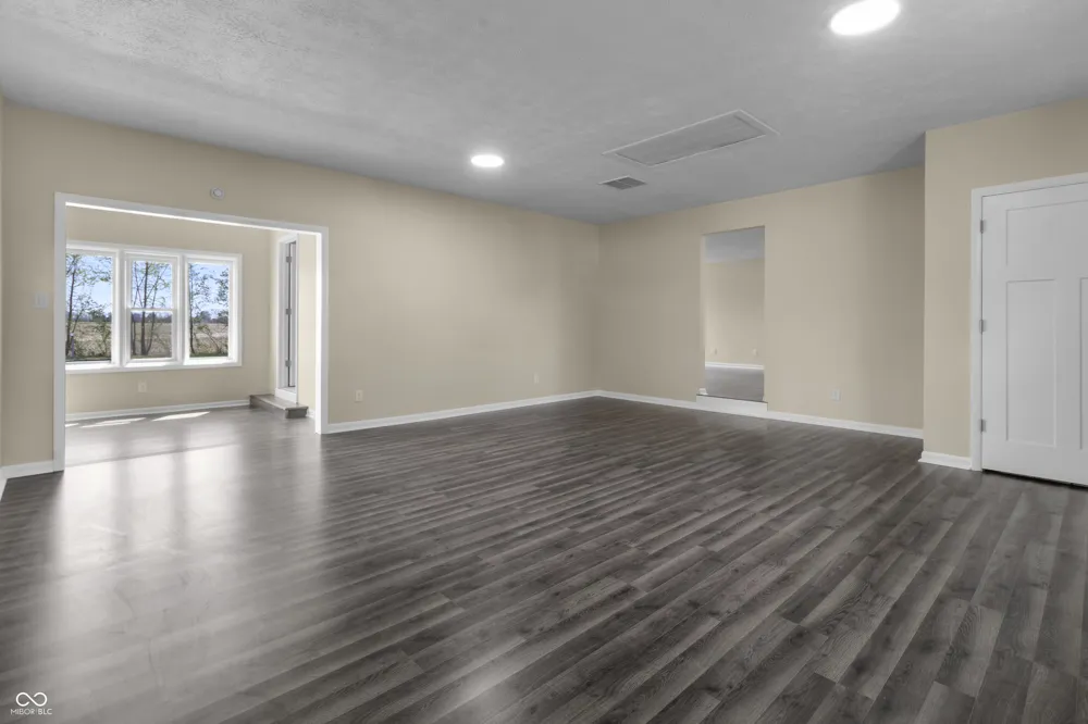 1281 Fox Trail Drive E New Palestine, IN 46163