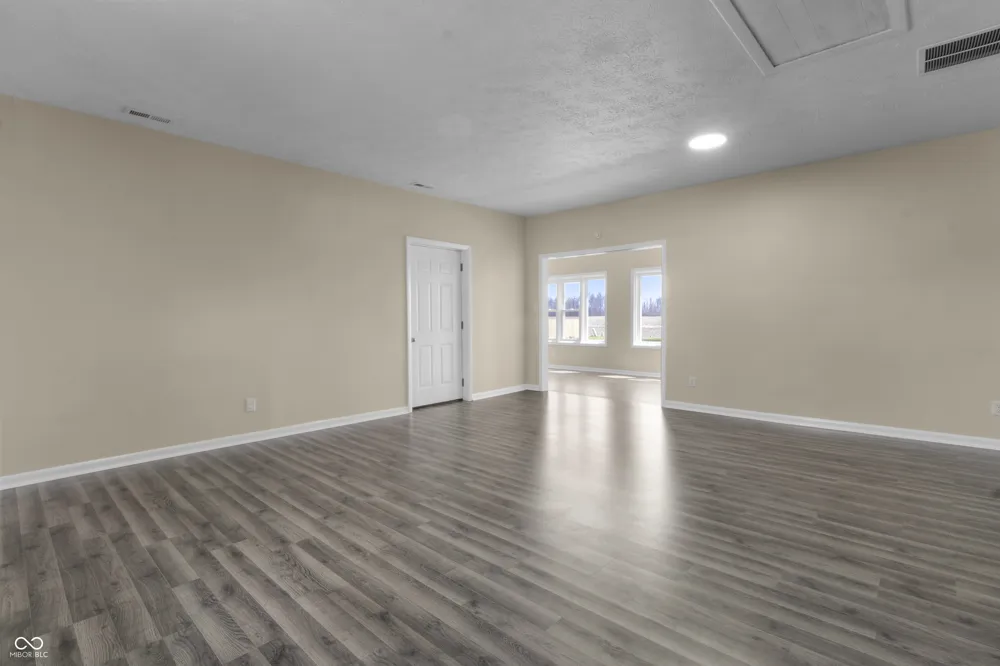 1281 Fox Trail Drive E New Palestine, IN 46163