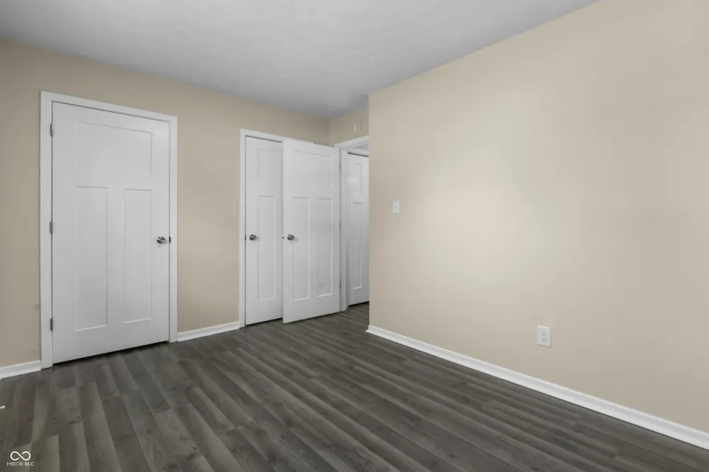 1281 Fox Trail Drive E New Palestine, IN 46163