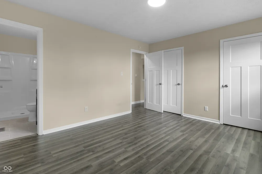 1281 Fox Trail Drive E New Palestine, IN 46163