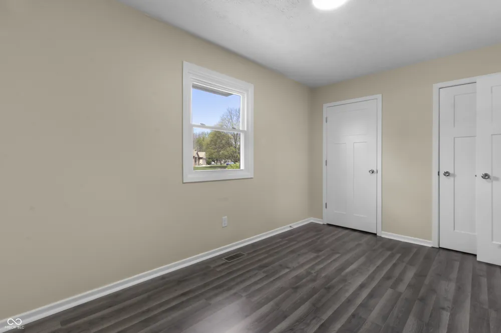 1281 Fox Trail Drive E New Palestine, IN 46163