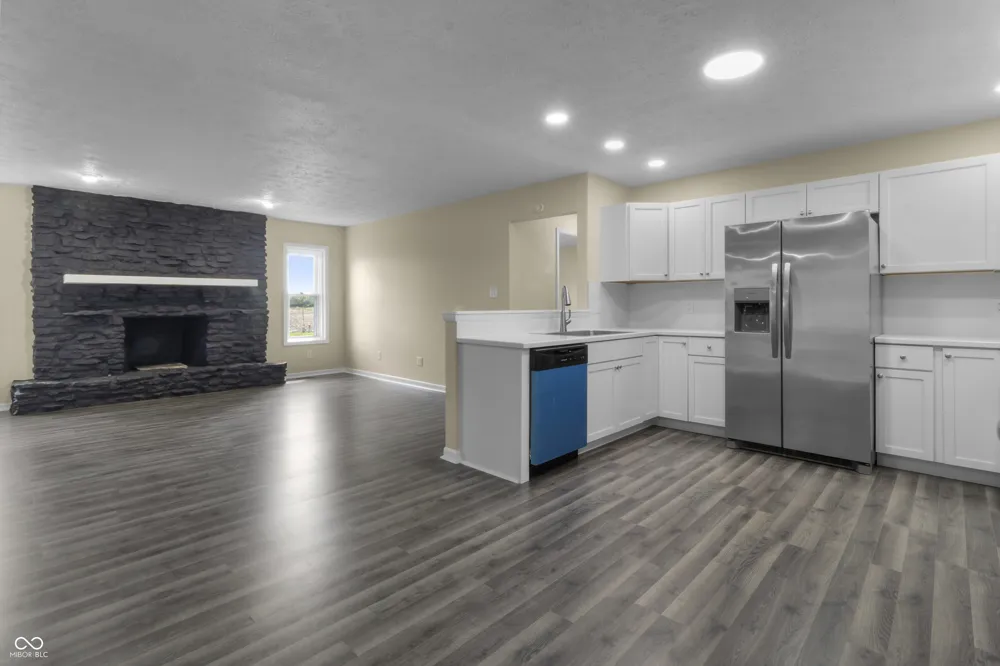 1281 Fox Trail Drive E New Palestine, IN 46163