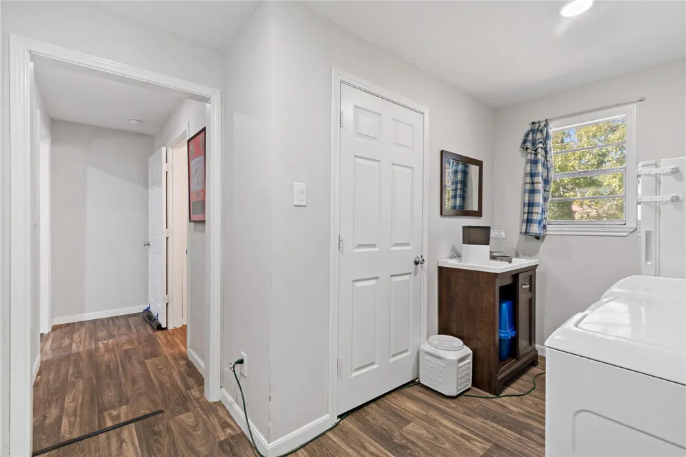 8915 W Richmond Street Needville, TX 77461