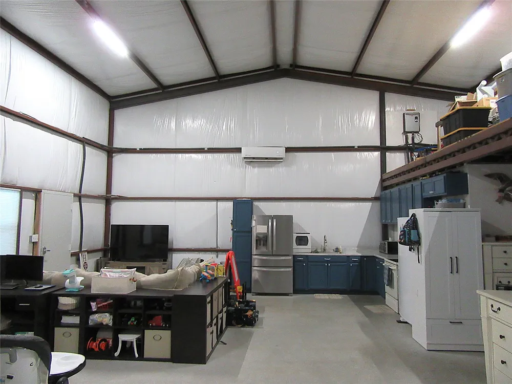 8821 County Road 133 Burlington, TX 76519