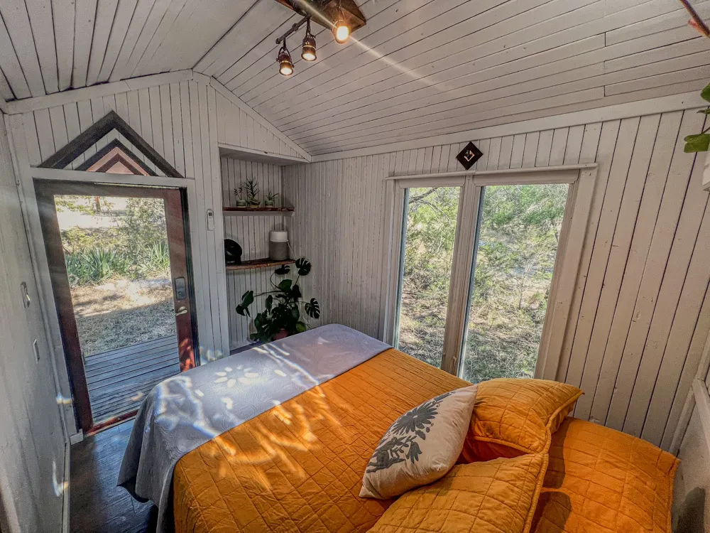 550 Cliffside Road Wimberley, TX 78676