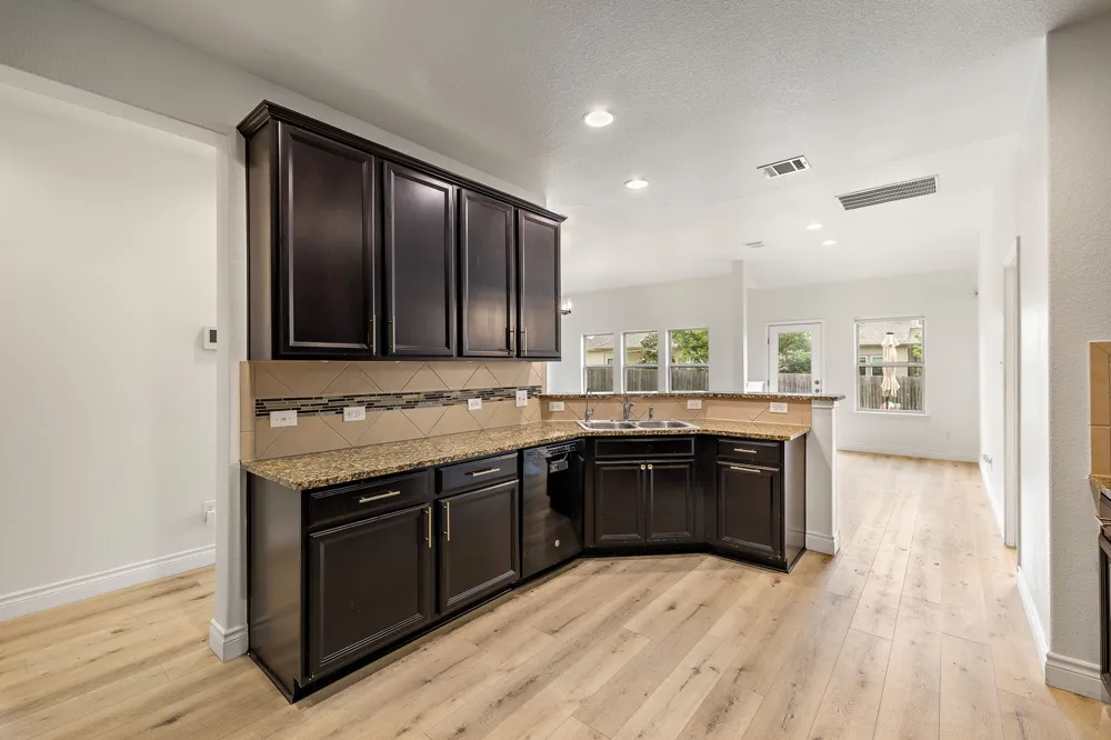 1013 Matheson Drive Leander, TX 78641