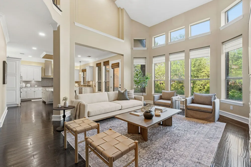 1917 Lakecliff Hills Lane Austin, TX 78732