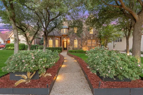 1917 Lakecliff Hills Lane