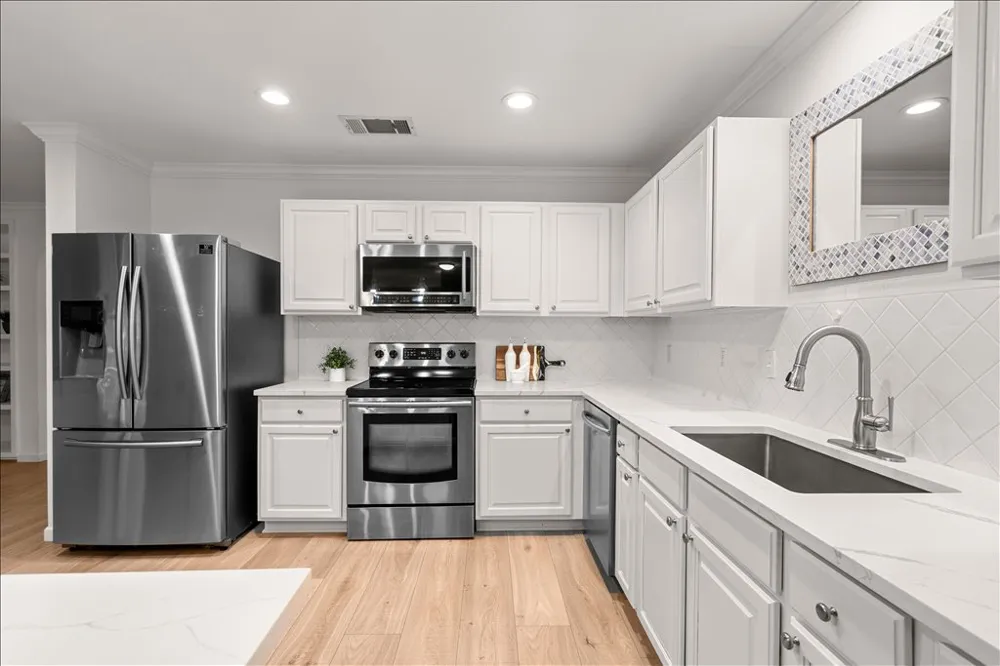 2524 Lavendale Court Austin, TX 78748