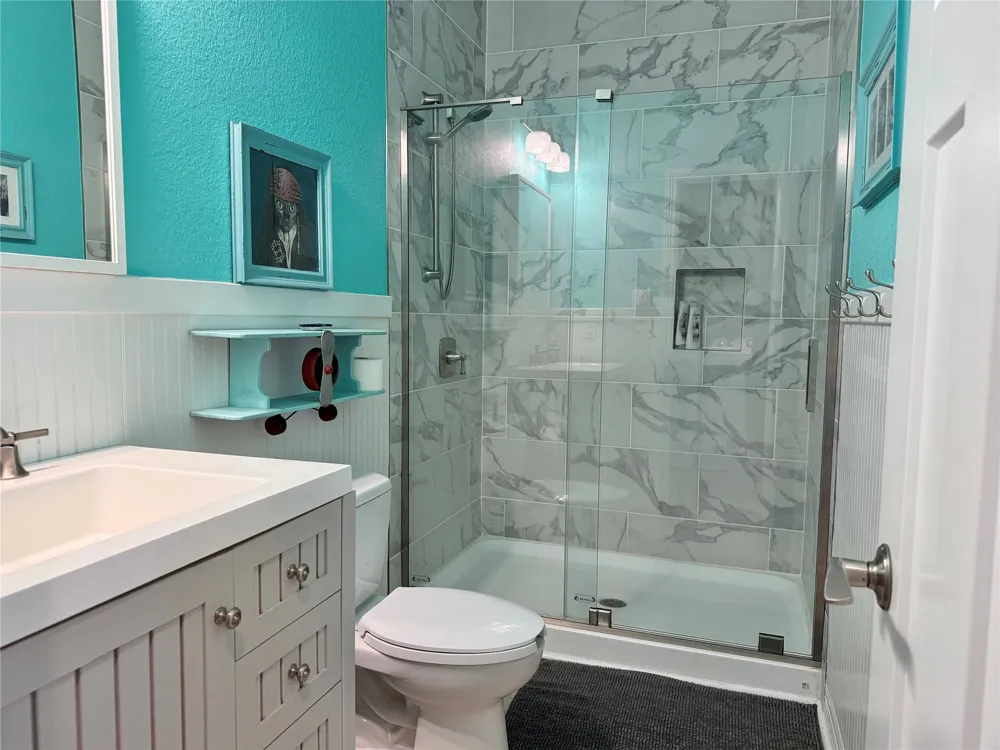 107 Mar Vista Court Freeport, TX 77541