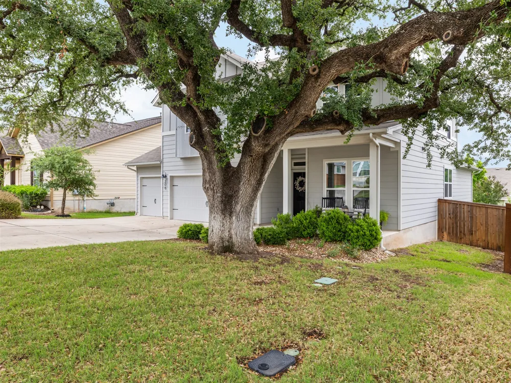 206 Orchard Park Drive Liberty Hill, TX 78642
