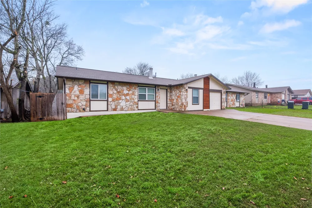 10511 Man O War Avenue Austin, TX 78719