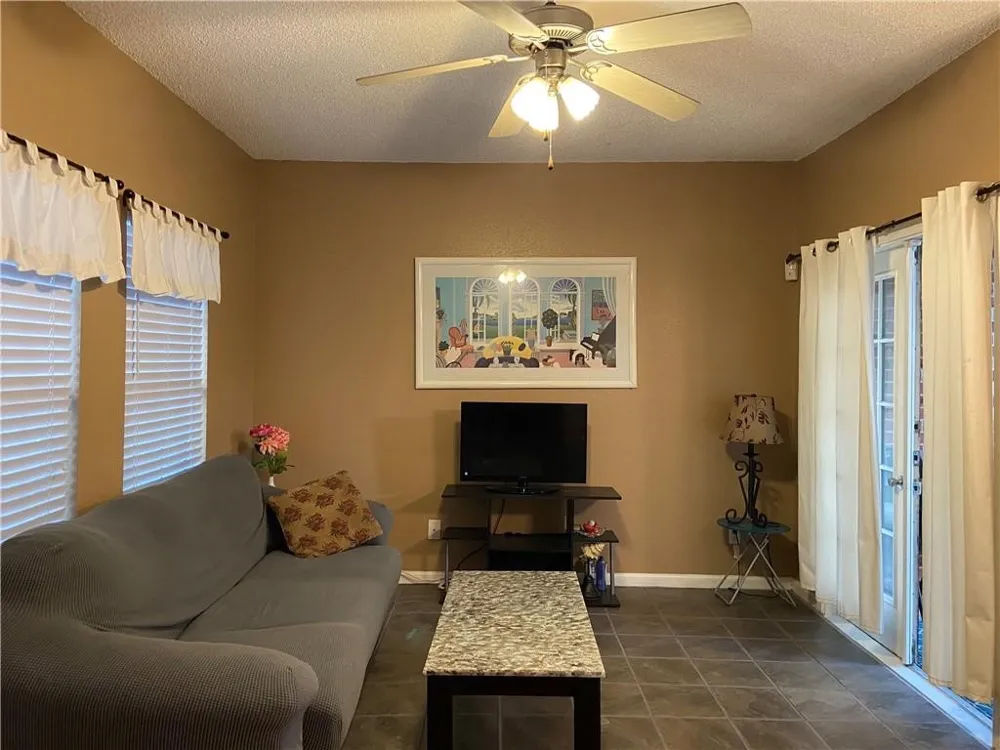 712 W 21st Street #303 Austin, TX 78705